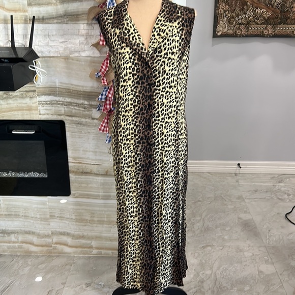 Women’s Leopard Print Maxi Dress. Size 2XL - Picture 7 of 13